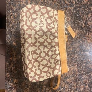 Coach wristlet! perfect for money and accessories